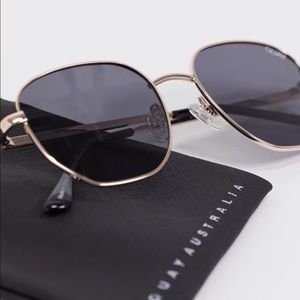 Quay Australia Big Time sunglasses gld/smk